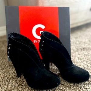 Guess suede booties 6.5